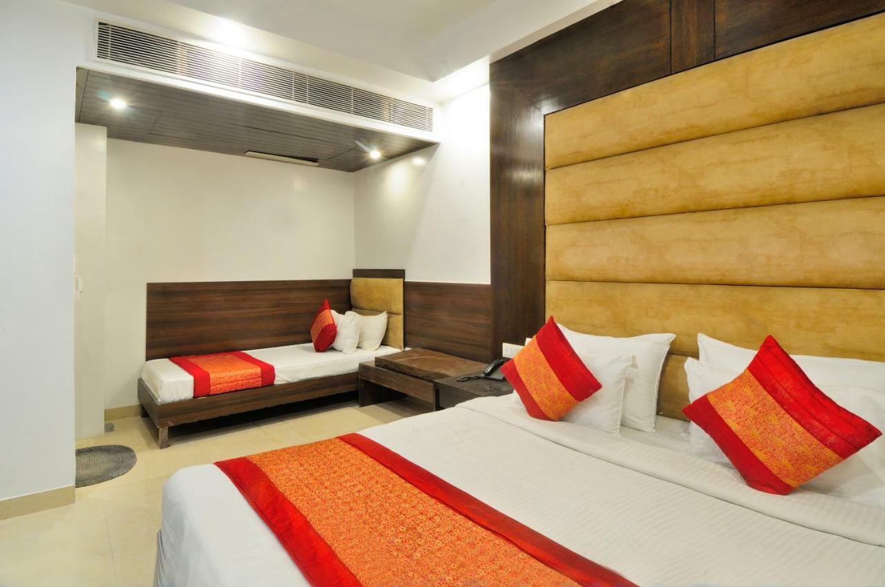Hotel Benz International เดลี ภายนอก รูปภาพ