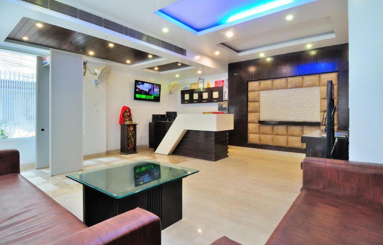 Hotel Benz International เดลี ภายนอก รูปภาพ