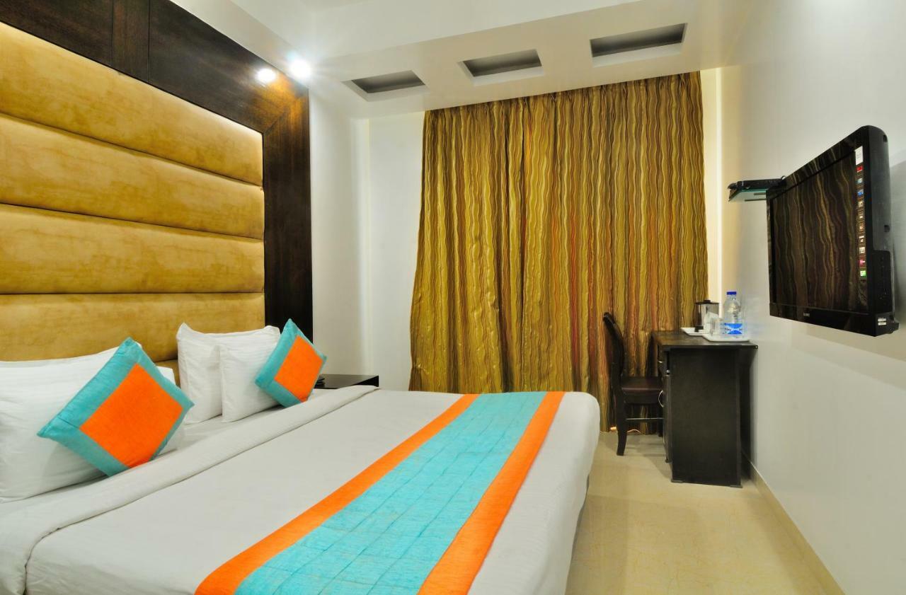 Hotel Benz International เดลี ภายนอก รูปภาพ